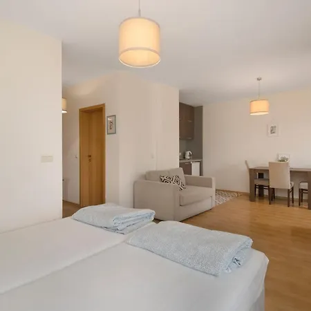 Fantastic Studentski Grad アパート