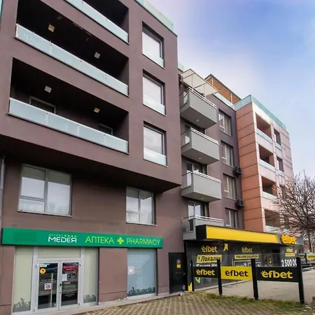 アパート Fantastic Studentski Grad ソフィア